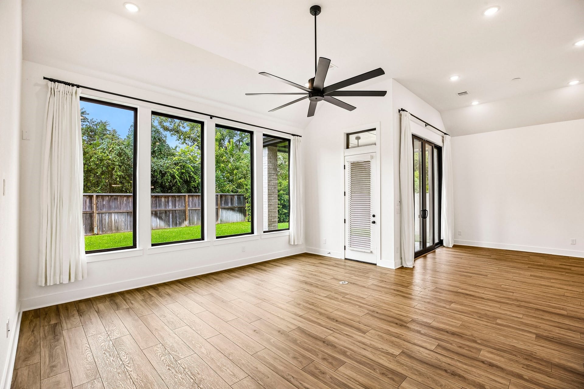 1923 Golden Leaf Drive, Missouri City, TX 77459 1923 Golden Leaf Drive, Missouri City, TX 77459