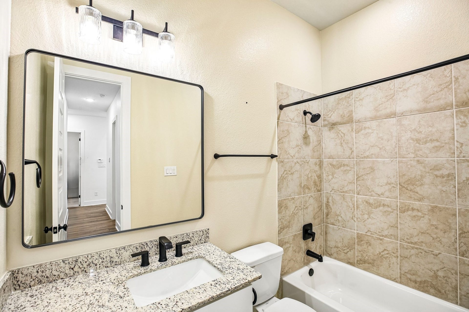 1923 Golden Leaf Drive, Missouri City, TX 77459 1923 Golden Leaf Drive, Missouri City, TX 77459