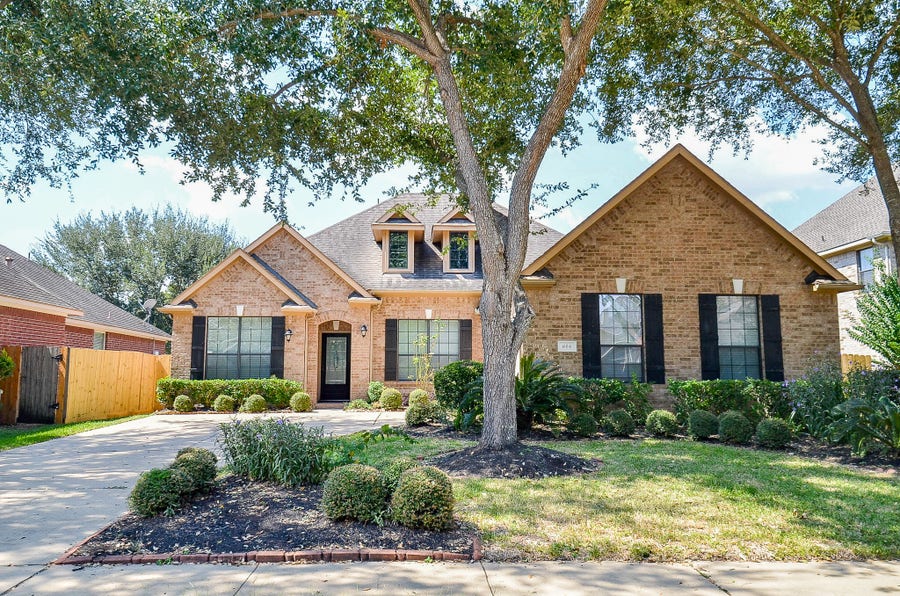 Property photo for 614 Coggins Point Way, Sugar Land, TX