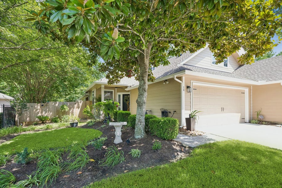 Property photo for 14 Fitzroy Place, Conroe, TX