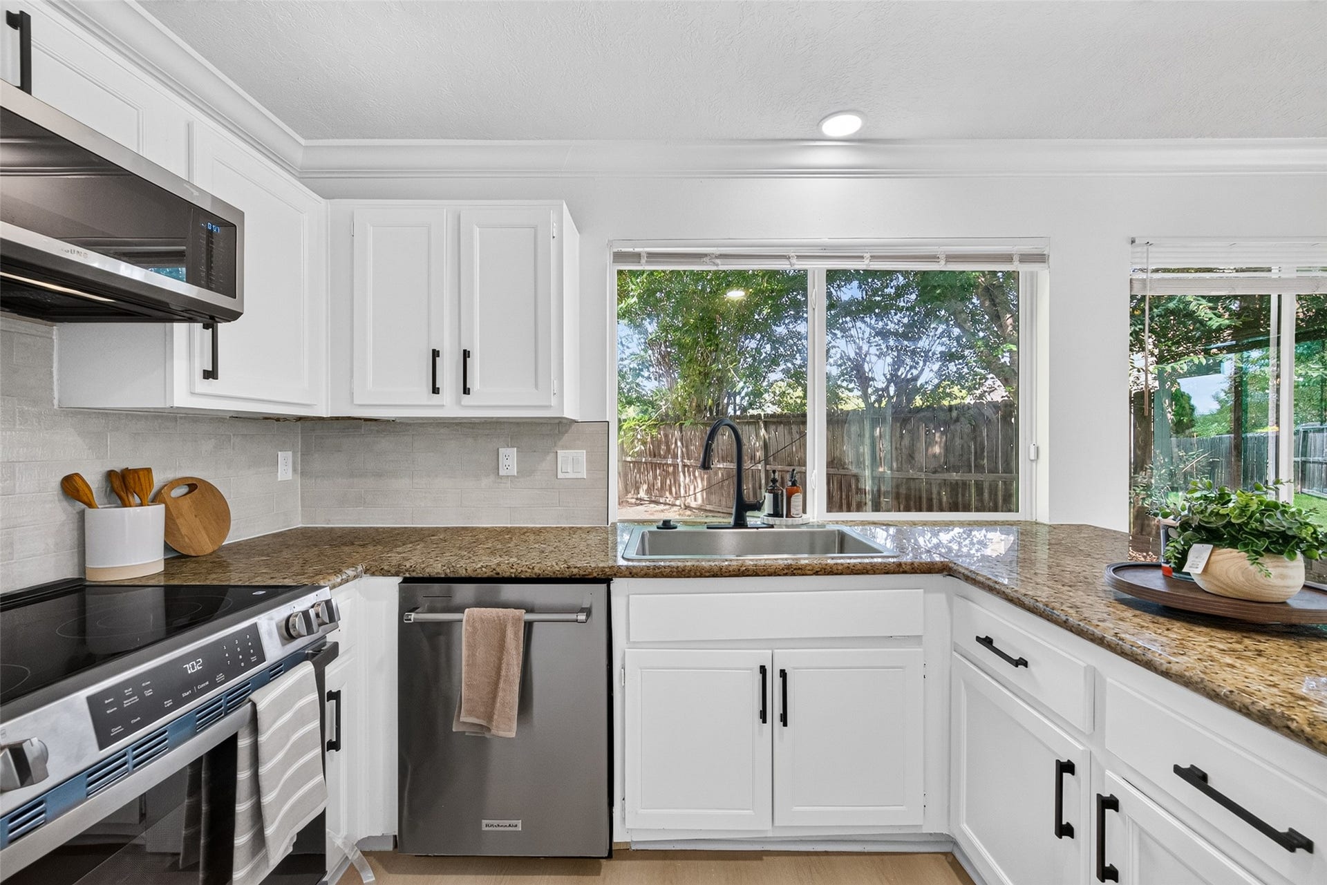 7842 Micheline Circle, Missouri City, TX 77071 Kitchen