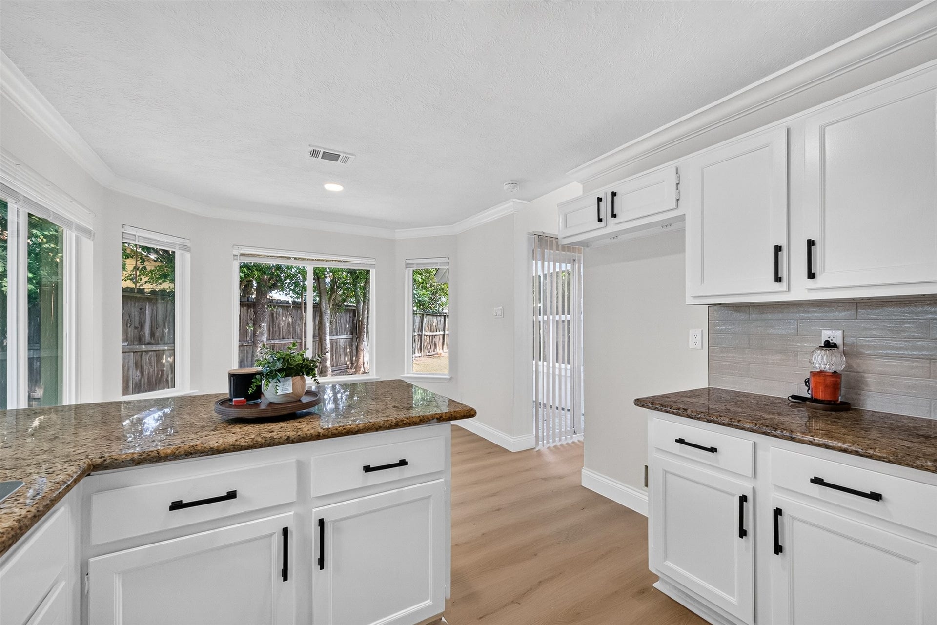 7842 Micheline Circle, Missouri City, TX 77071 Kitchen