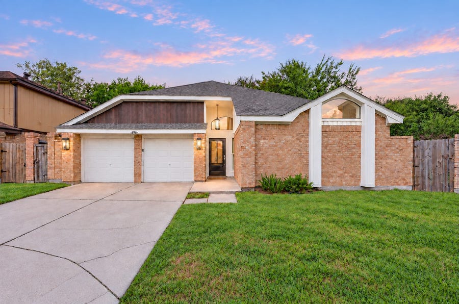 Property photo for 7842 Micheline Circle, Missouri City, TX