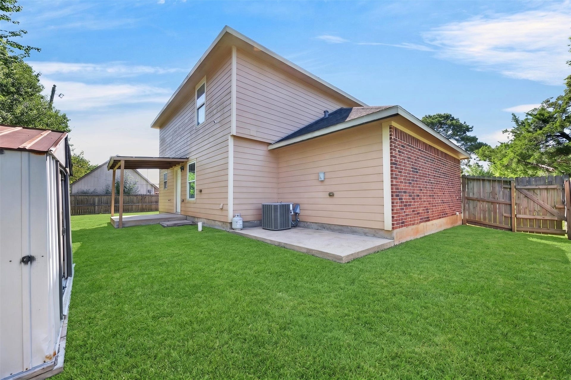 2820 28th Avenue N, Texas City, TX 77590
