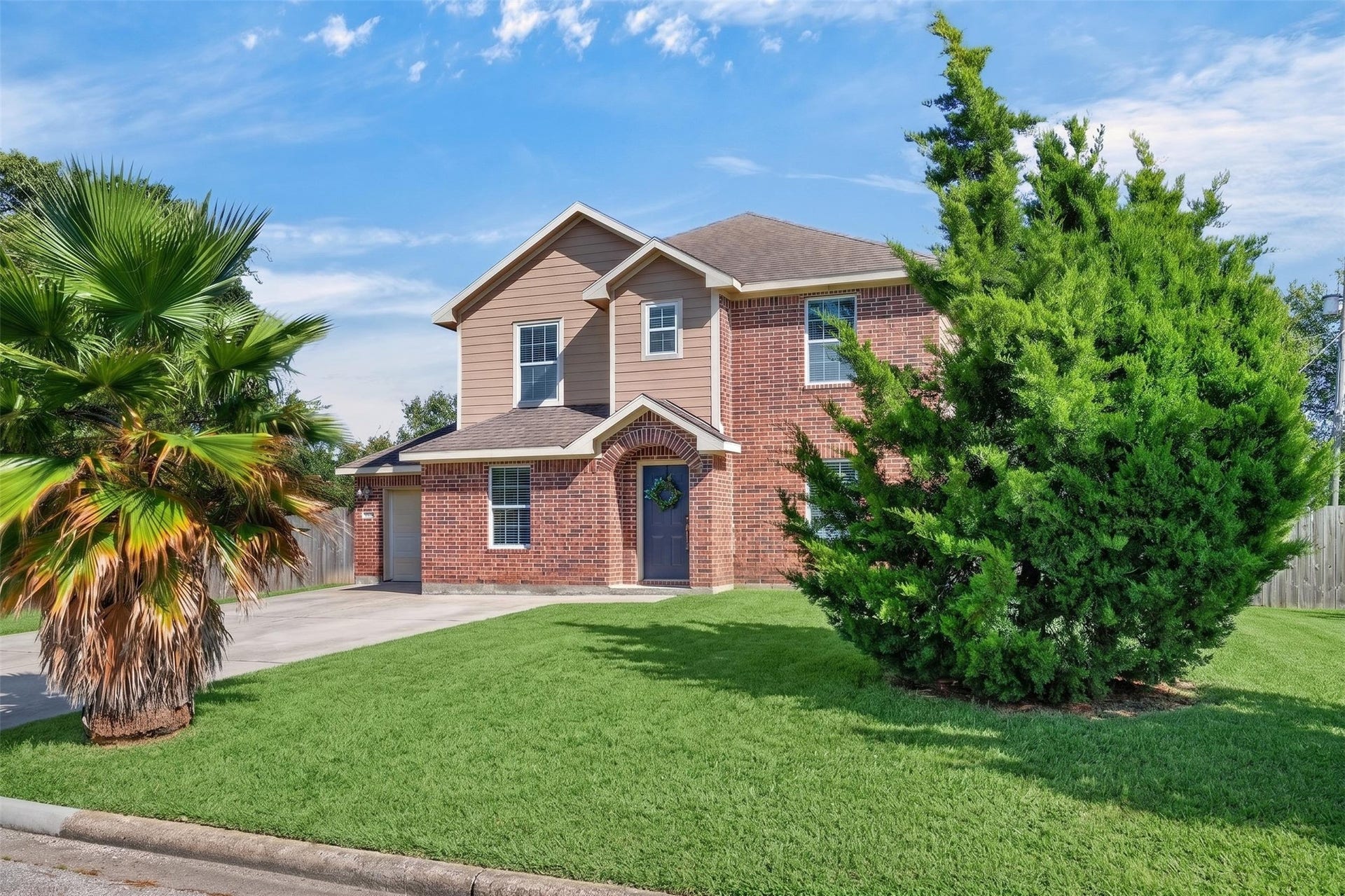 2820 28th Avenue N, Texas City, TX 77590