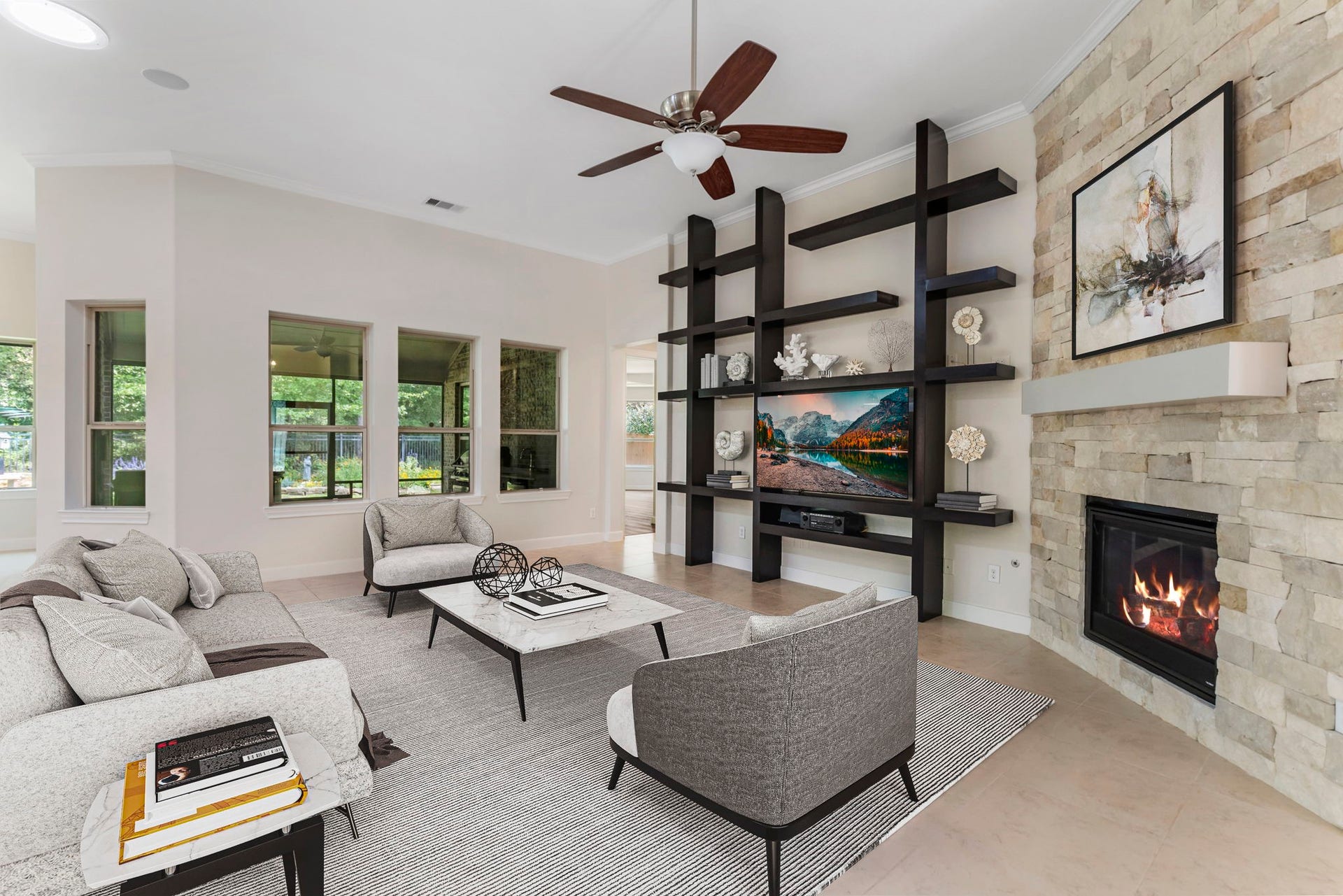 103 Blue Gilia Court, Montgomery, TX 77316 Famlily room (Virtually staged)