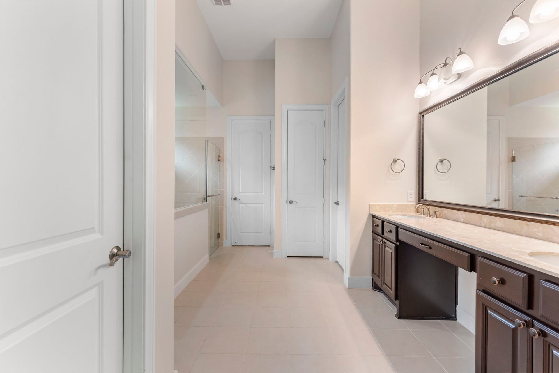 103 Blue Gilia Court, Montgomery, TX 77316 Primary bathroom.