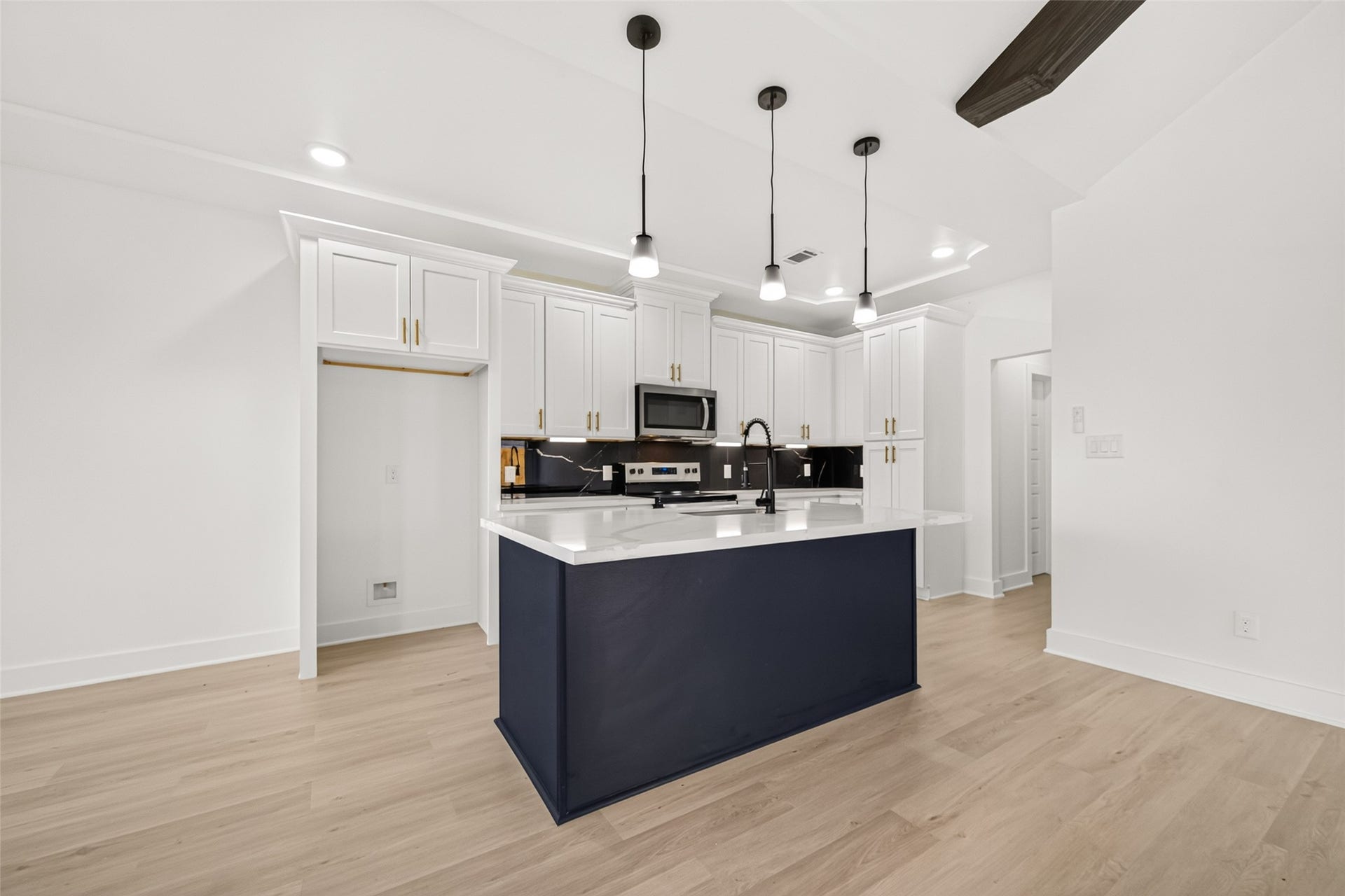 1234 Peter Pine St A/B, Huffman, TX 77336 Unit A. Representative photo of another listing featuring the same layout and finishes.