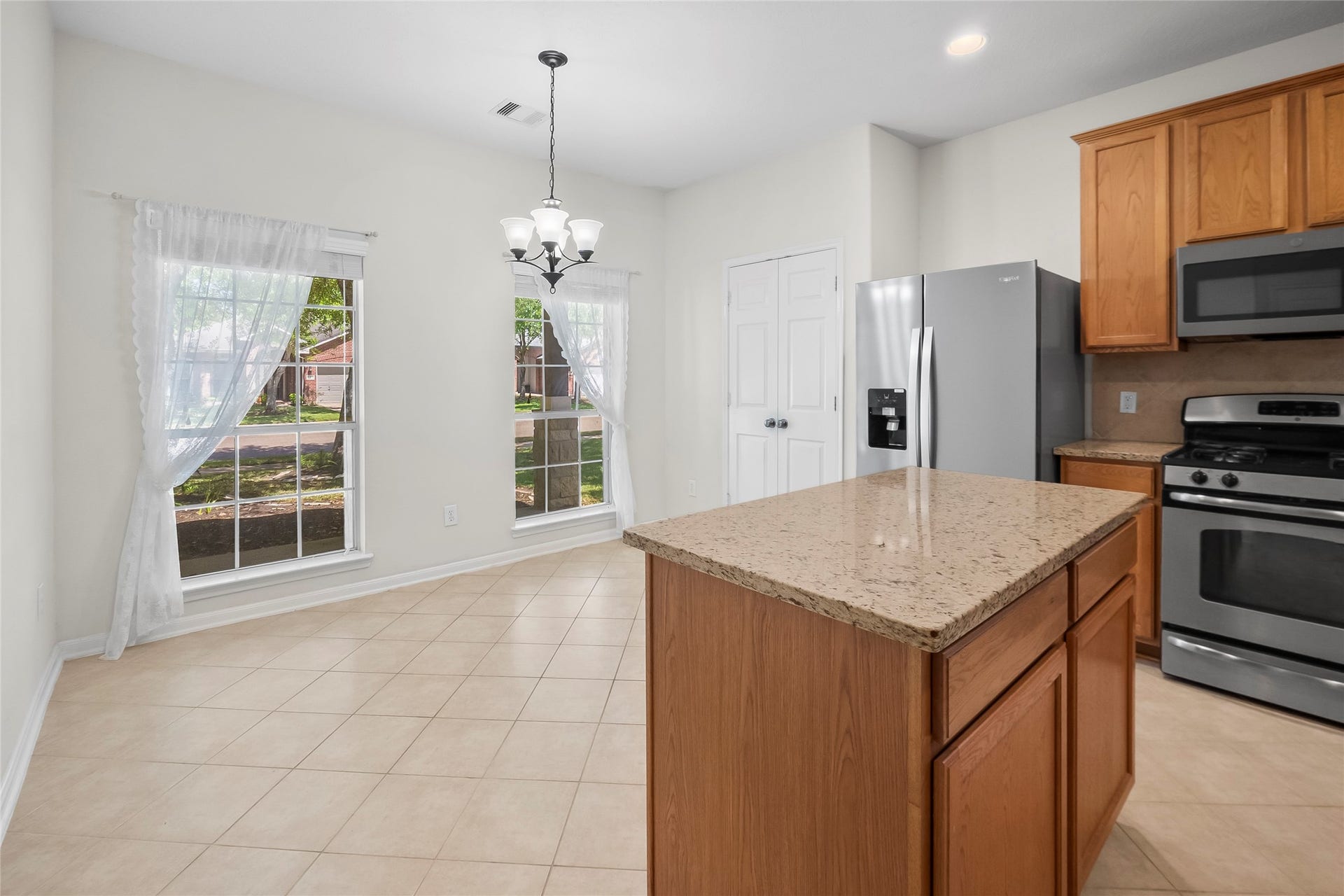 12920 Meadow Springs Drive, Pearland, TX 77584 12920 Meadow Springs Drive, Pearland, TX 77584
