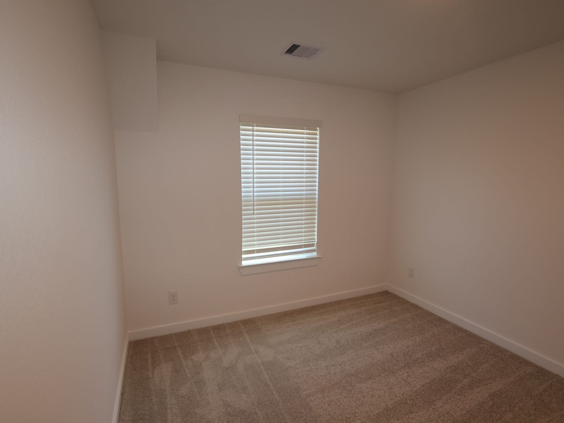 1033 Garnet Star Drive, La Marque, TX 77568 1033 Garnet Star Drive, La Marque, TX 77568