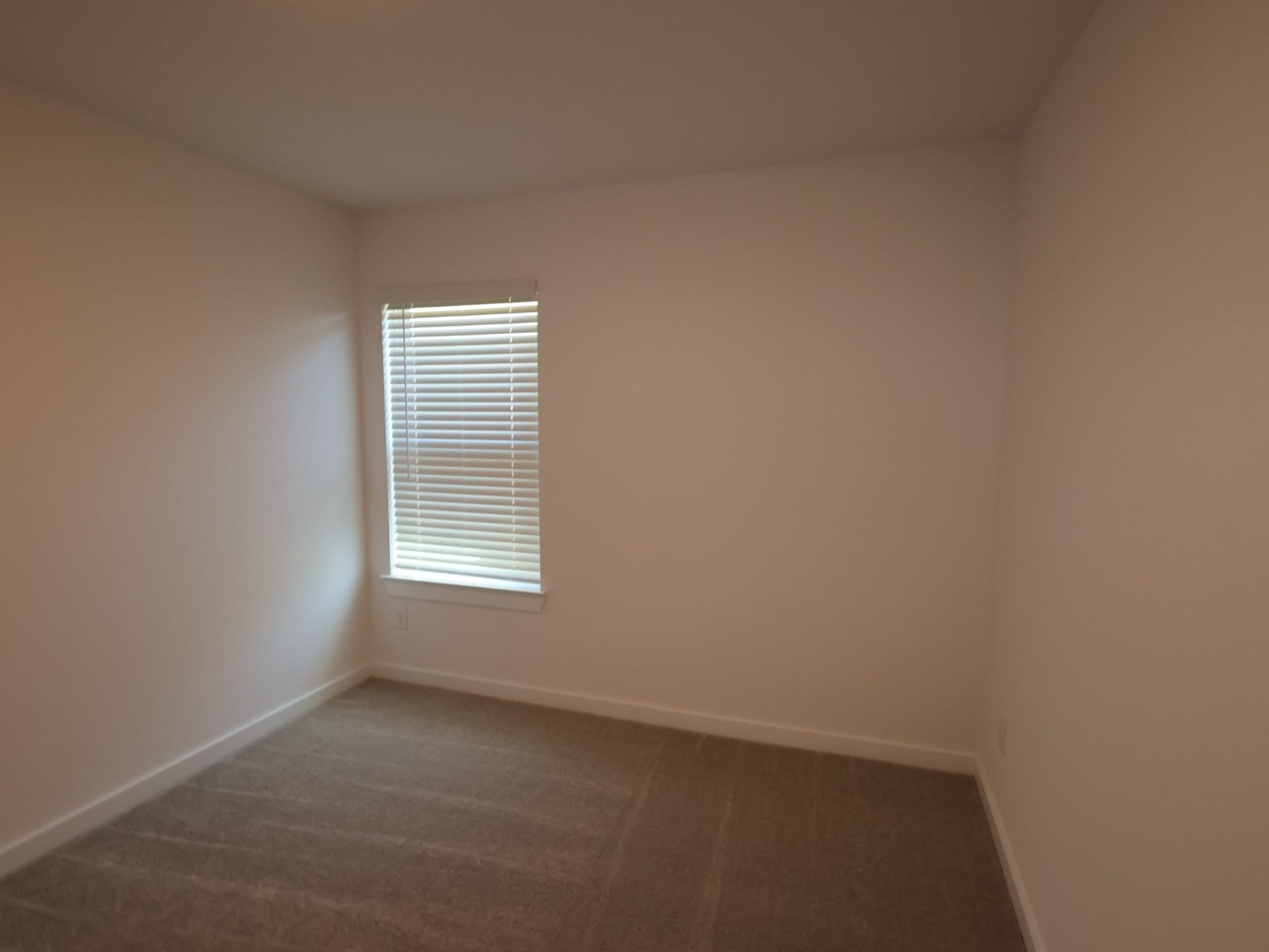1033 Garnet Star Drive, La Marque, TX 77568 1033 Garnet Star Drive, La Marque, TX 77568