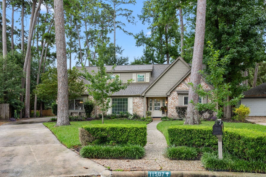 Property photo for 11507 Quail Creek Drive, Houston, TX