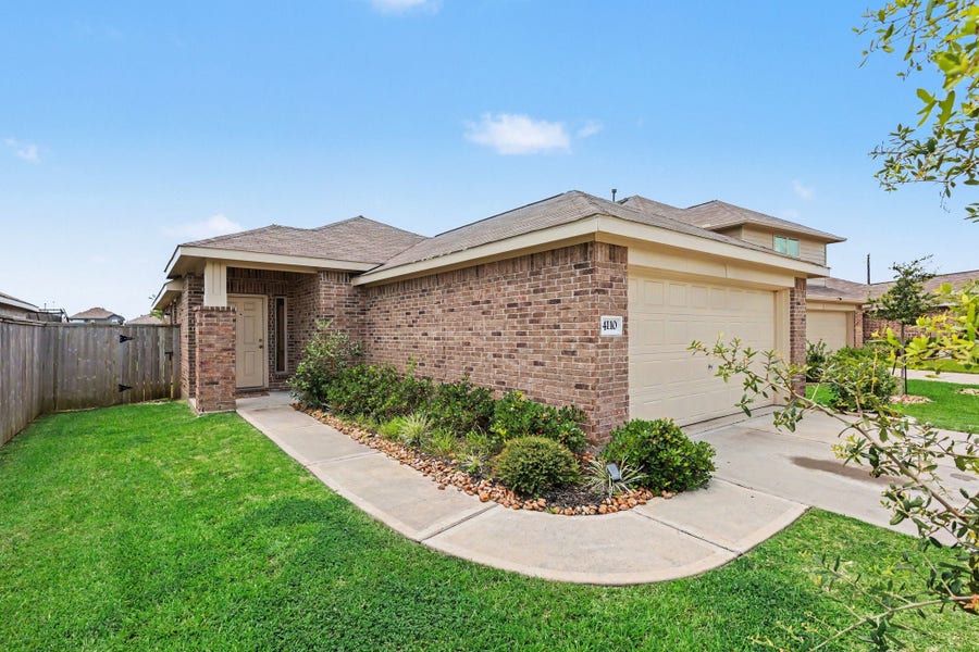 Property photo for 4110 Holland View Lane, Baytown, TX