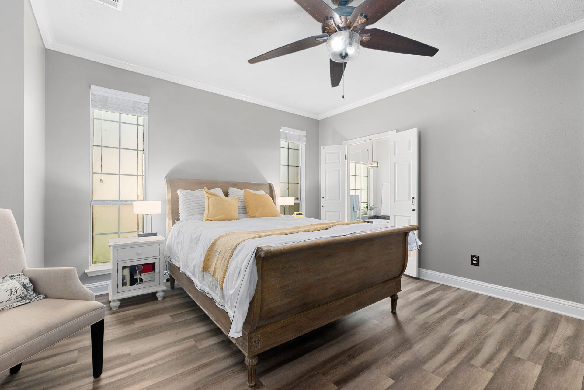 26 Cinnamon Teal Place, The Woodlands, TX 77382 Primary bedroom