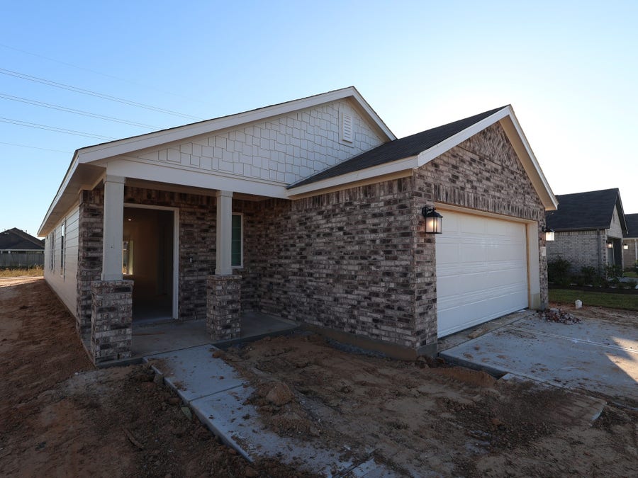 Property photo for 1050 Garnet Star Drive, La Marque, TX