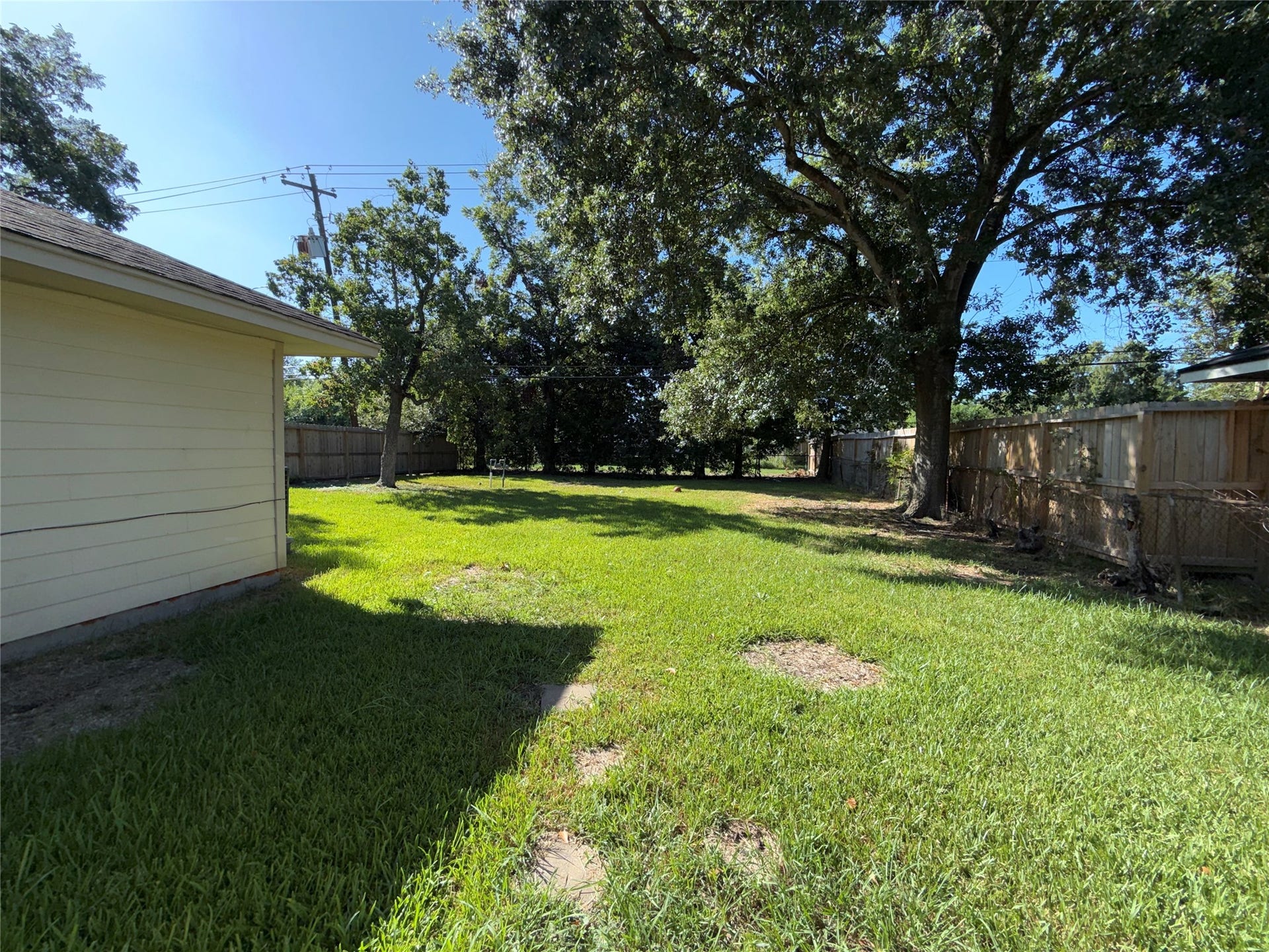 Good size back yard