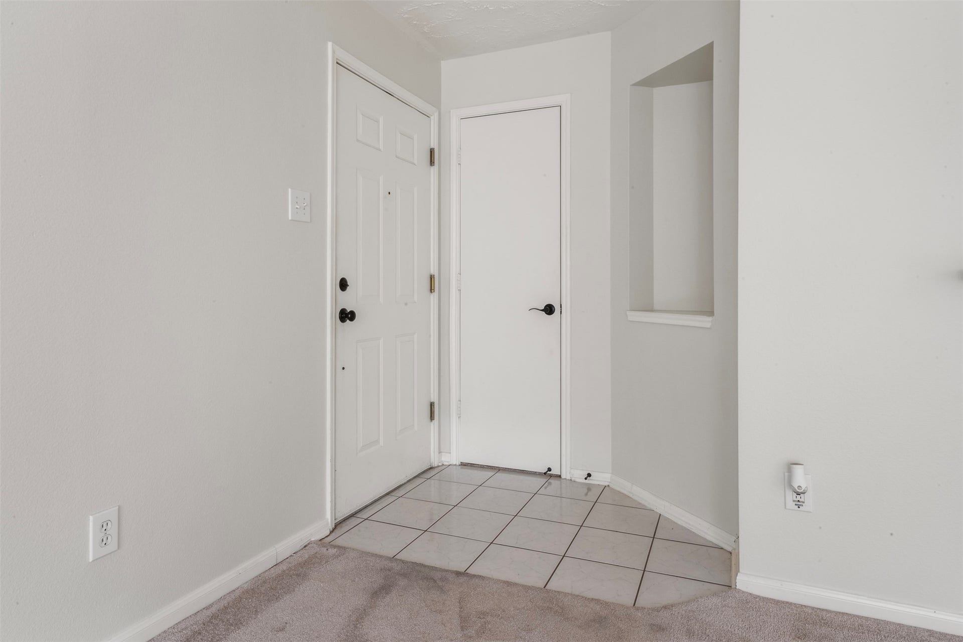 8051 Bay Branch Drive, #423, The Woodlands, TX 77382 Entry