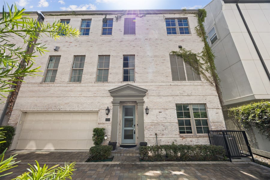 Property photo for 2506 Mckinney Street, Houston, TX