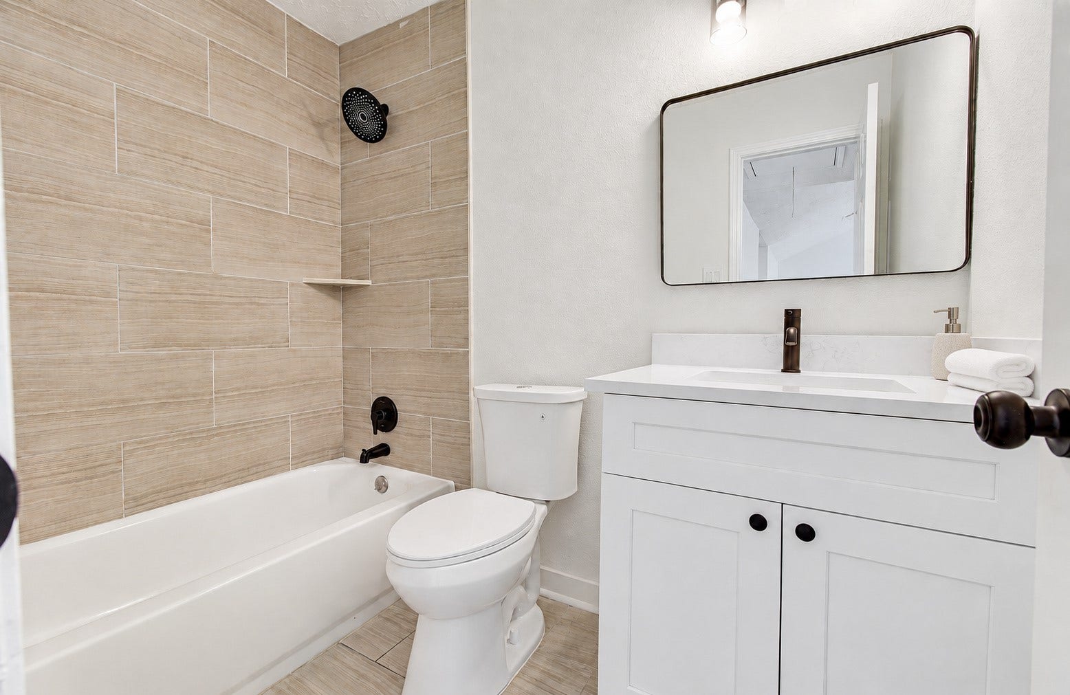 16318 Beretta Court, Houston, TX 77489 16318 Beretta Court, Houston, TX 77489