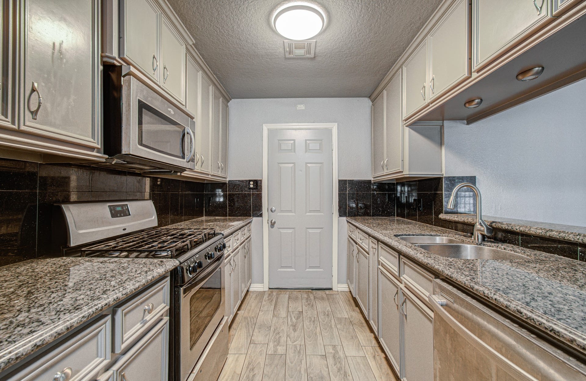 11910 Hunkler Drive, Houston, TX 77047 11910 Hunkler Drive, Houston, TX 77047