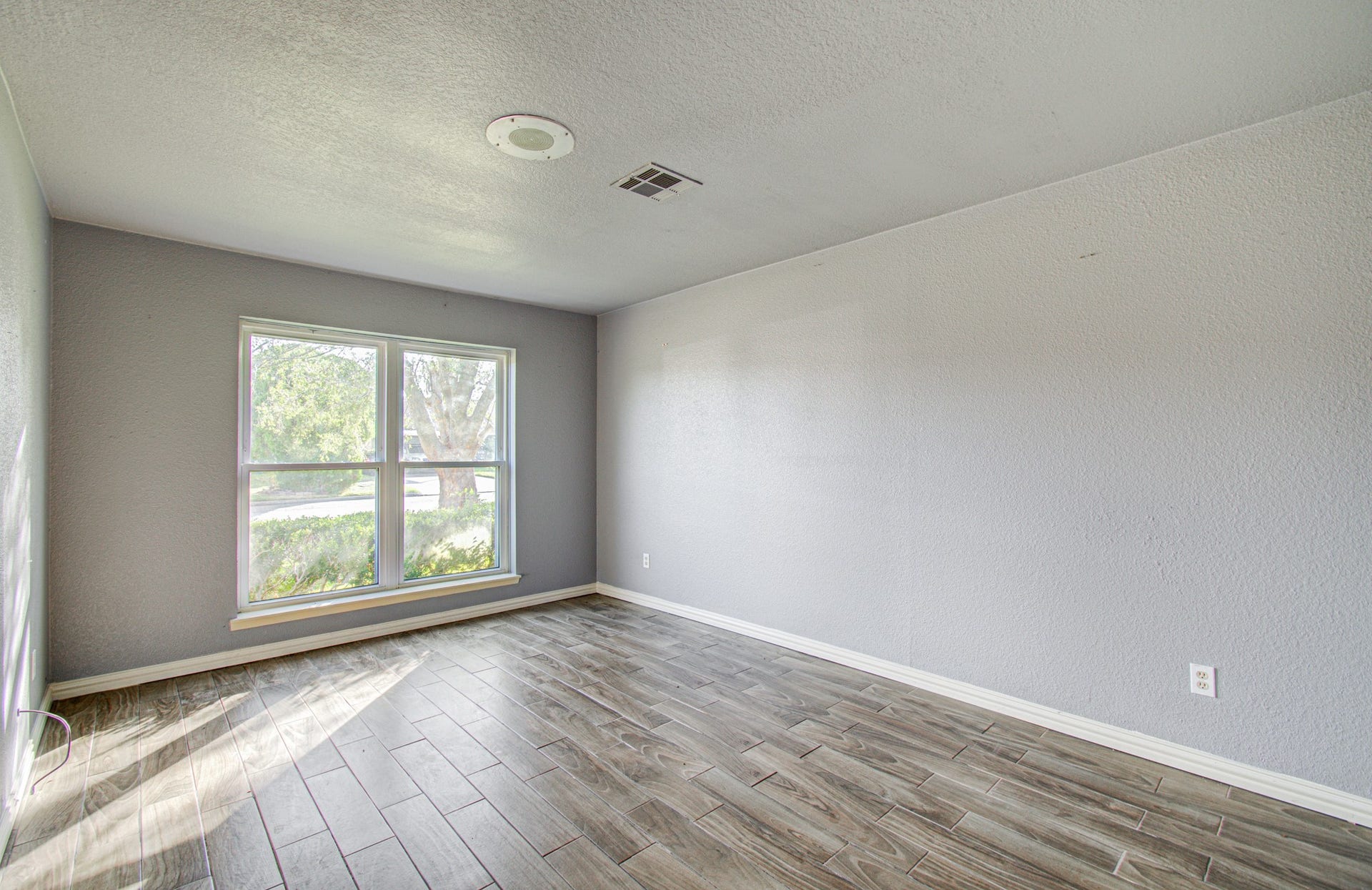 11910 Hunkler Drive, Houston, TX 77047 11910 Hunkler Drive, Houston, TX 77047