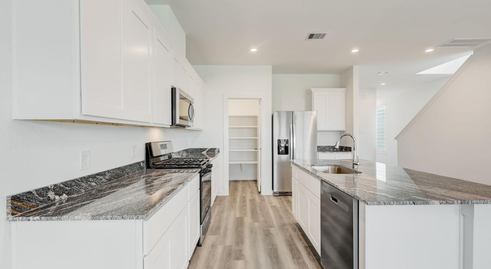 10415 Lancaster Forest Lane, #D1, Houston, TX 77051 VACANT HOME SHOWN. ACTUAL LAYOUT MAY DIFFER