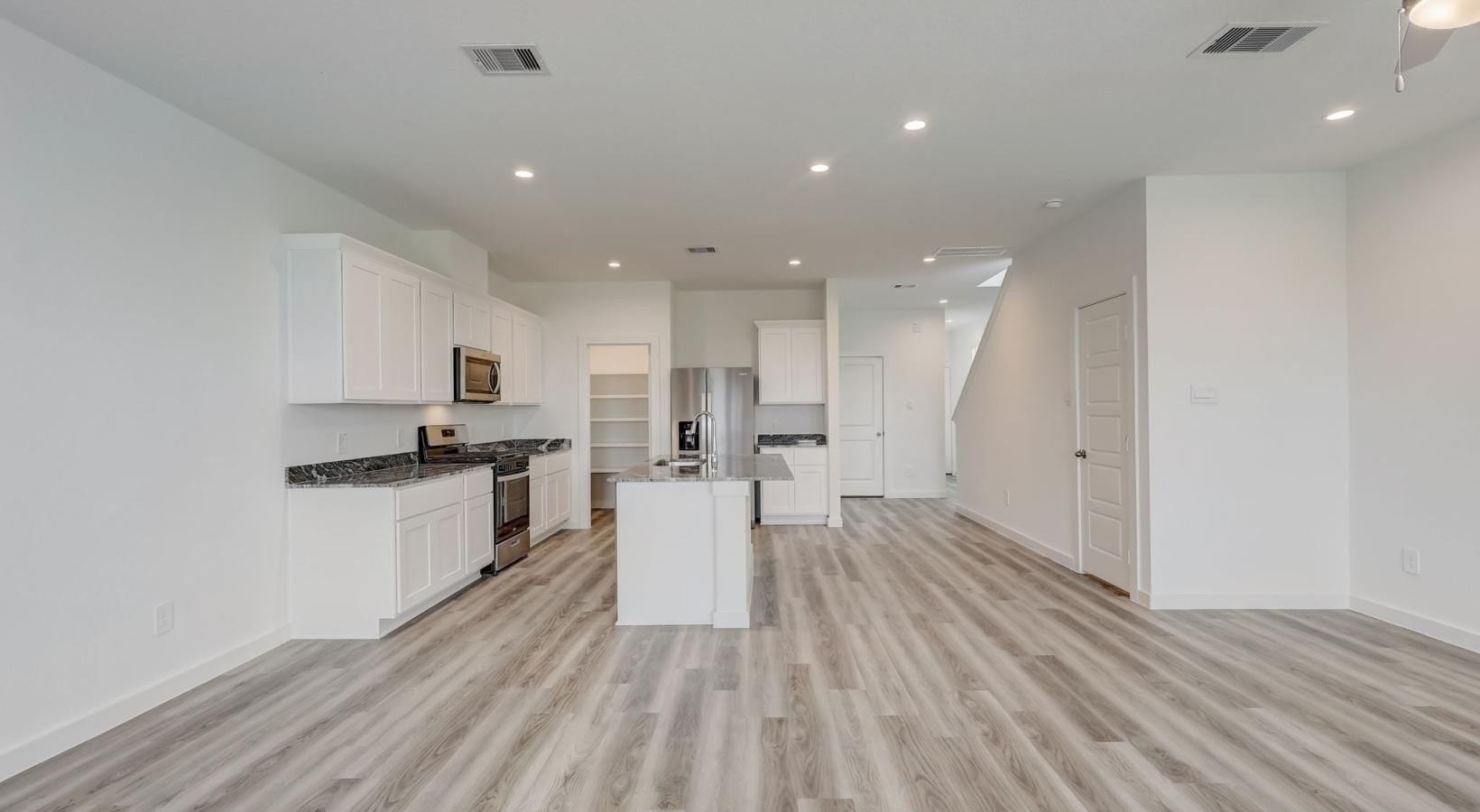 10415 Lancaster Forest Lane, #D1, Houston, TX 77051 VACANT HOME SHOWN. ACTUAL LAYOUT MAY DIFFER