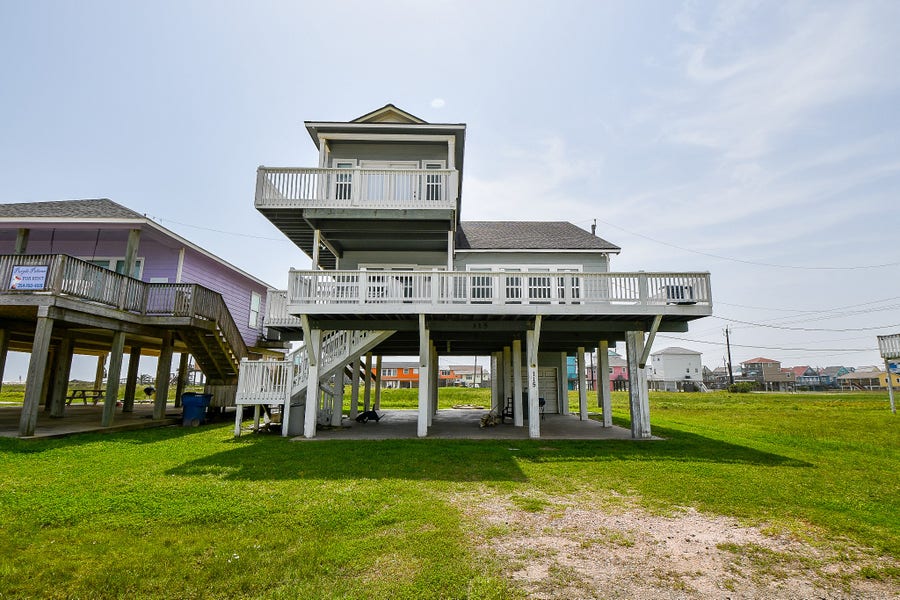 Property photo for 115 Mar Vista Court, Surfside Beach, TX