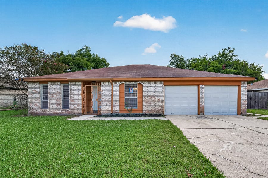 Property photo for 6918 Cloud Swept Lane, Houston, TX