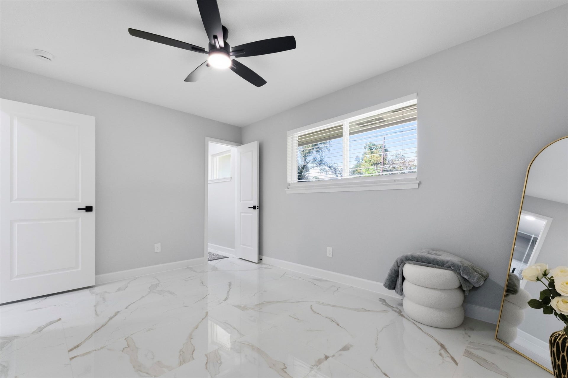6319 Hopper Road, Houston, TX 77016 6319 Hopper Road, Houston, TX 77016
