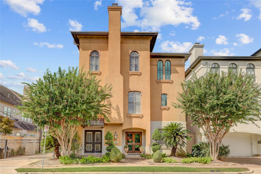 Property photo for 1008 Potomac Drive, Houston, TX