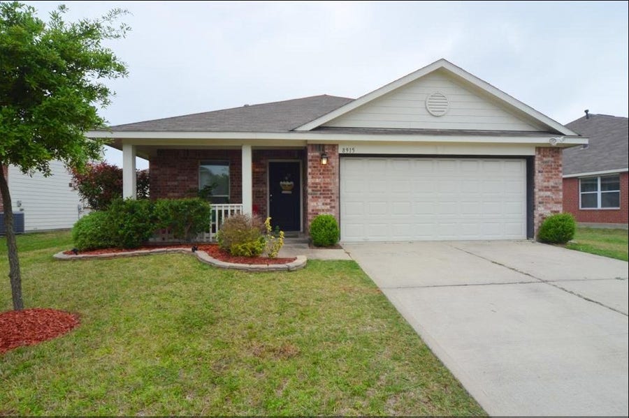 Property photo for 8915 Durham Manor Lane, Houston, TX