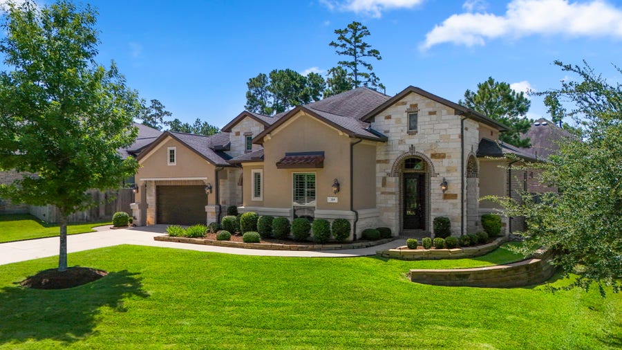 Property photo for 219 Chirping Squirrel Court, Pinehurst, TX
