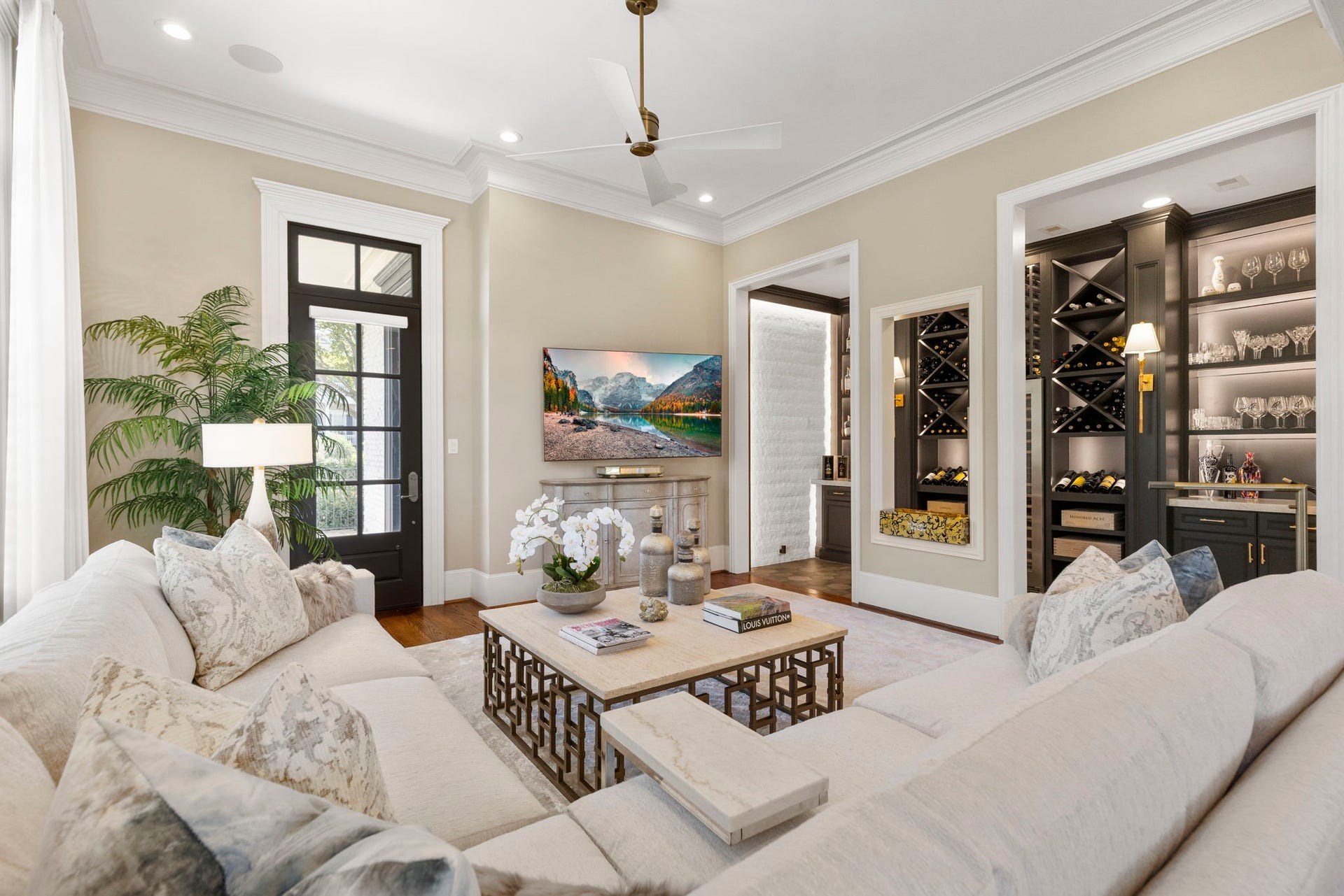 70 North Bay Boulevard, The Woodlands, TX 77380 70 North Bay Boulevard, The Woodlands, TX 77380