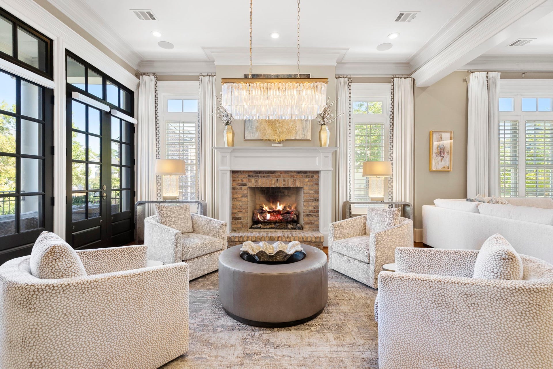 70 North Bay Boulevard, The Woodlands, TX 77380 70 North Bay Boulevard, The Woodlands, TX 77380