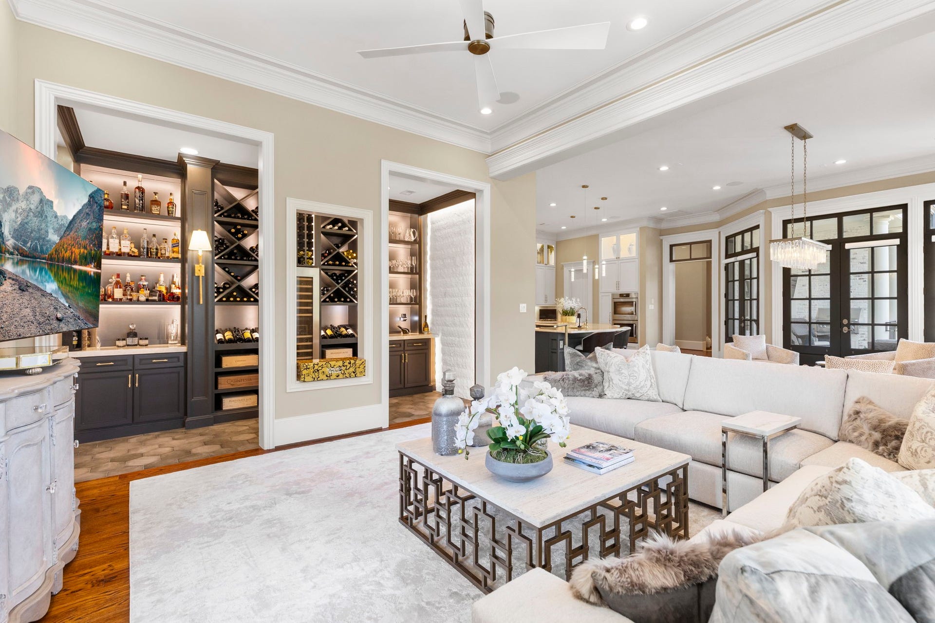 70 North Bay Boulevard, The Woodlands, TX 77380 70 North Bay Boulevard, The Woodlands, TX 77380