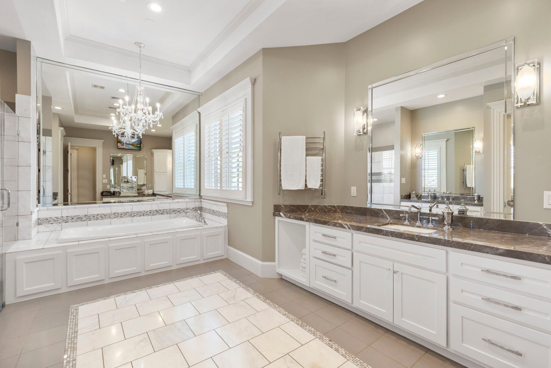 70 North Bay Boulevard, The Woodlands, TX 77380 70 North Bay Boulevard, The Woodlands, TX 77380
