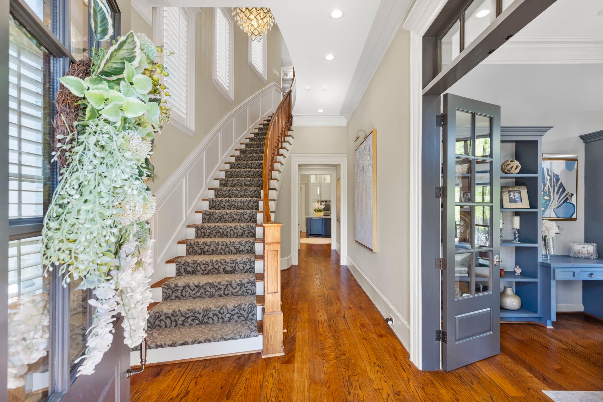 70 North Bay Boulevard, The Woodlands, TX 77380 70 North Bay Boulevard, The Woodlands, TX 77380