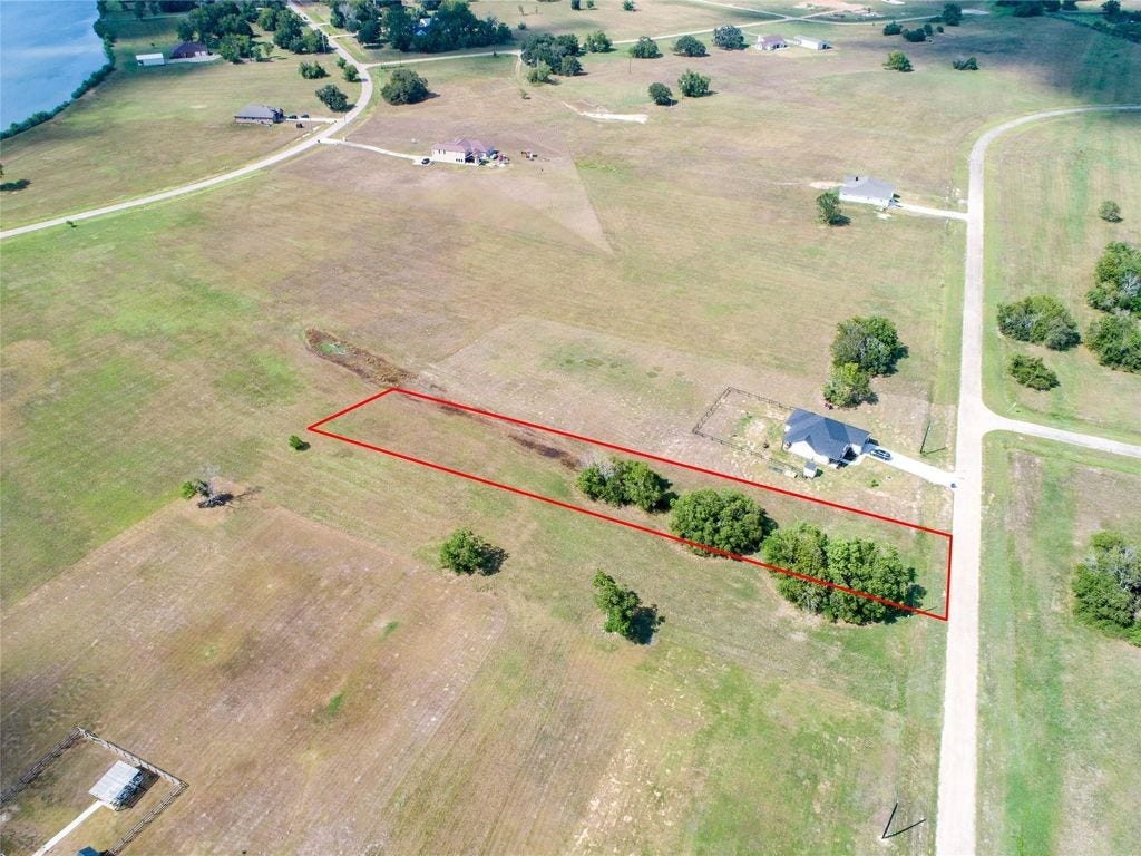 308 Colt Trail, Angleton, TX 77515 308 Colt Trail, Angleton, TX 77515