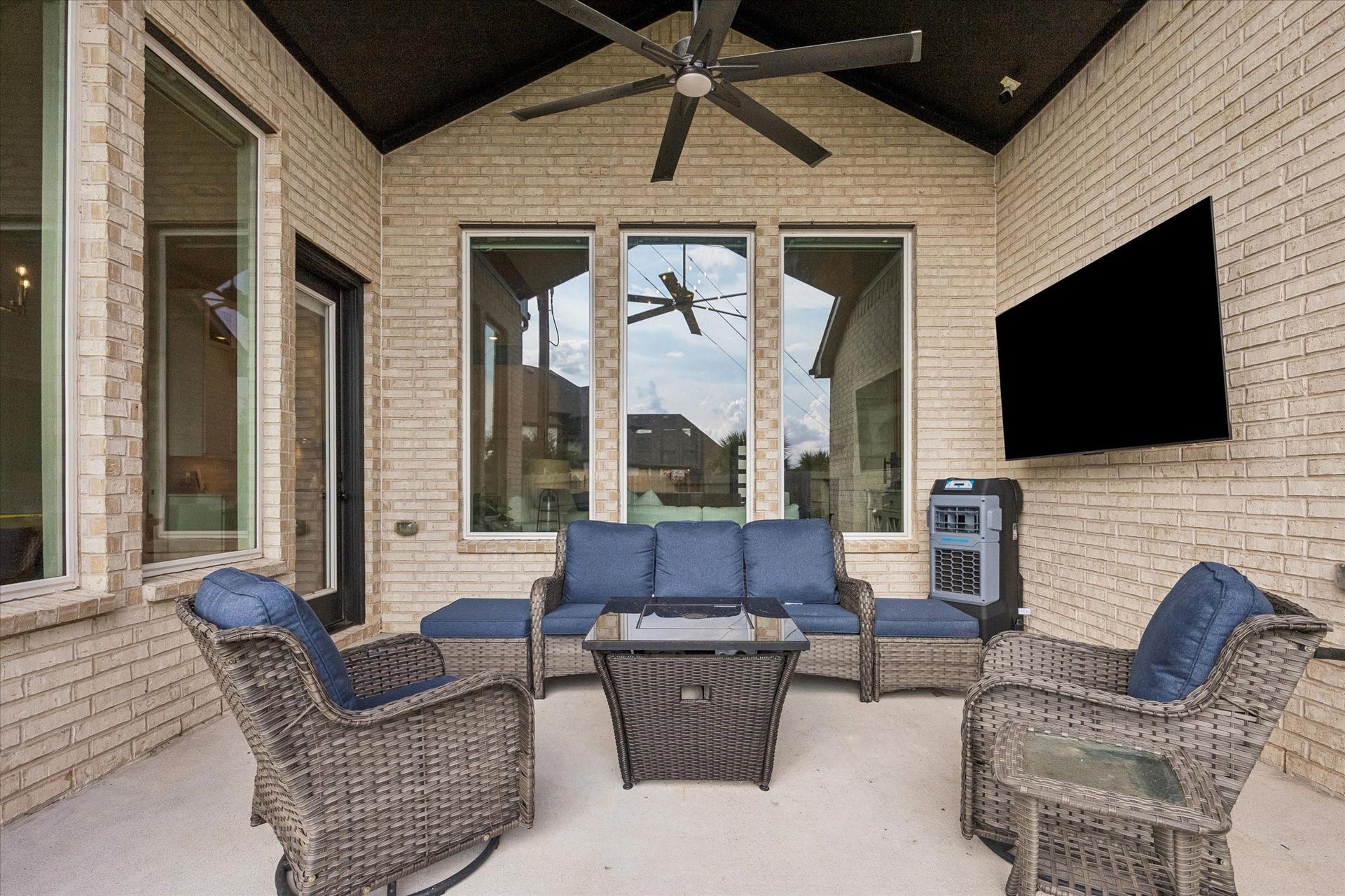 4811 Parkgate Avenue, Fulshear, TX 77441 4811 Parkgate Avenue, Fulshear, TX 77441