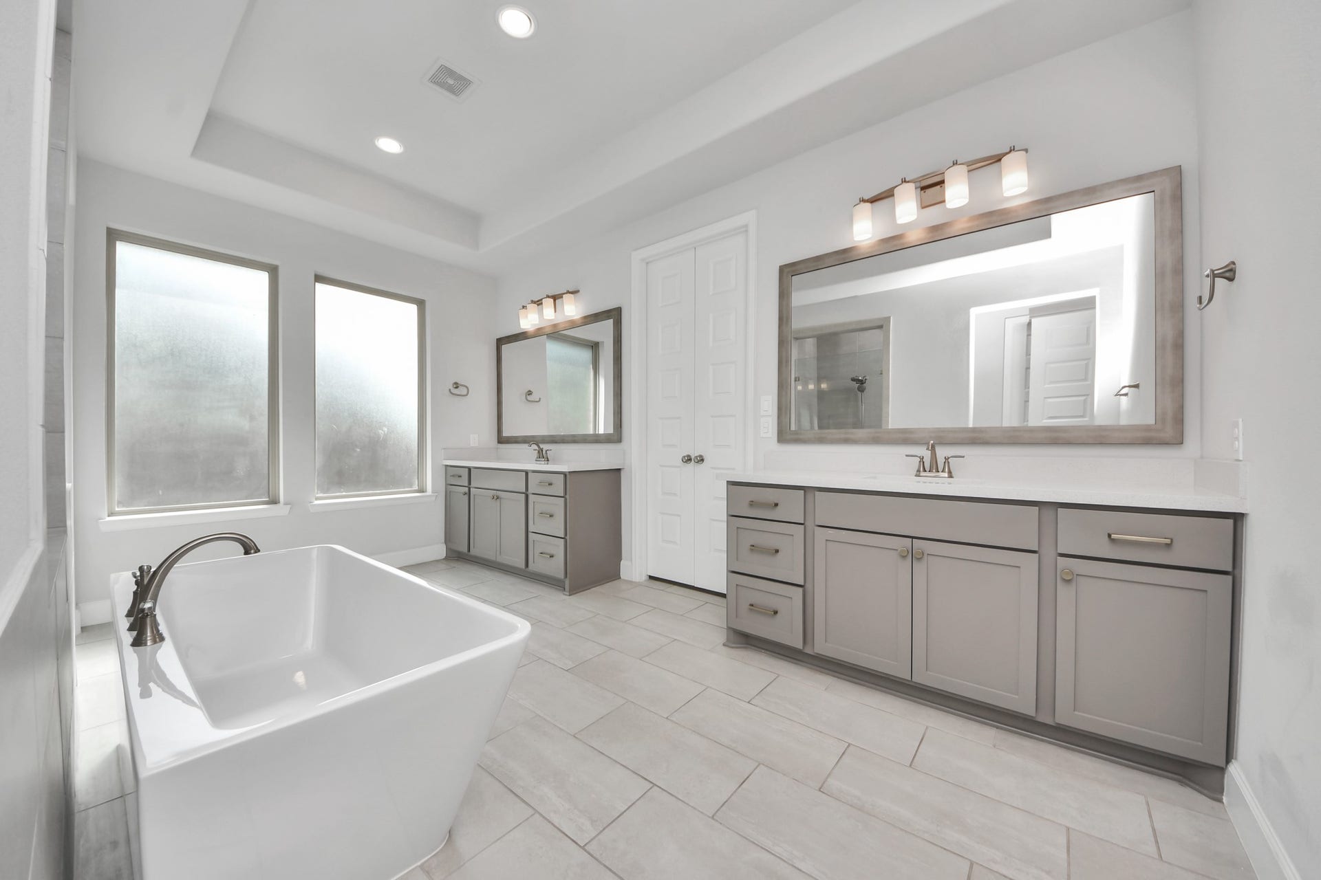 24319 Norwood Groves Drive, Richmond, TX 77469 Primary bathroom