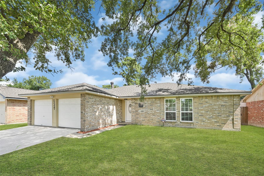 Property photo for 13327 N Thorntree Drive, Houston, TX