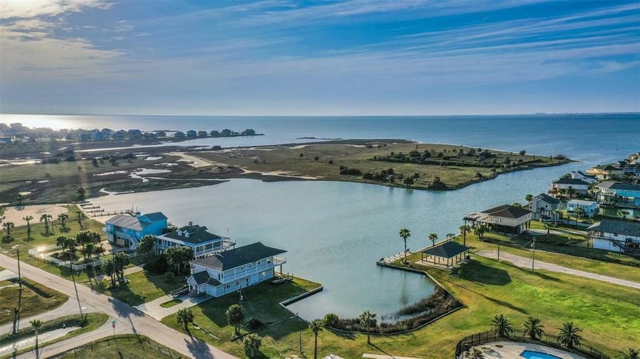 Property photo for 4027 Obra Drive, Galveston, TX