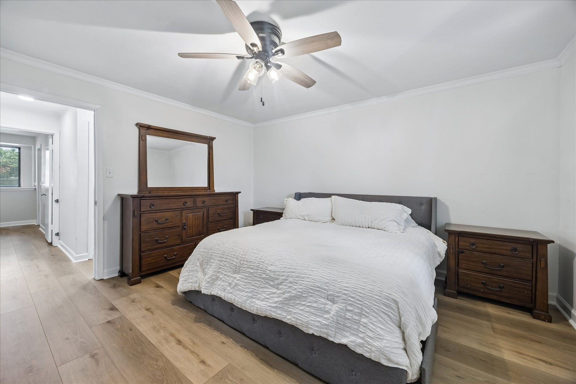 210 Brandywyne Drive, Friendswood, TX 77546