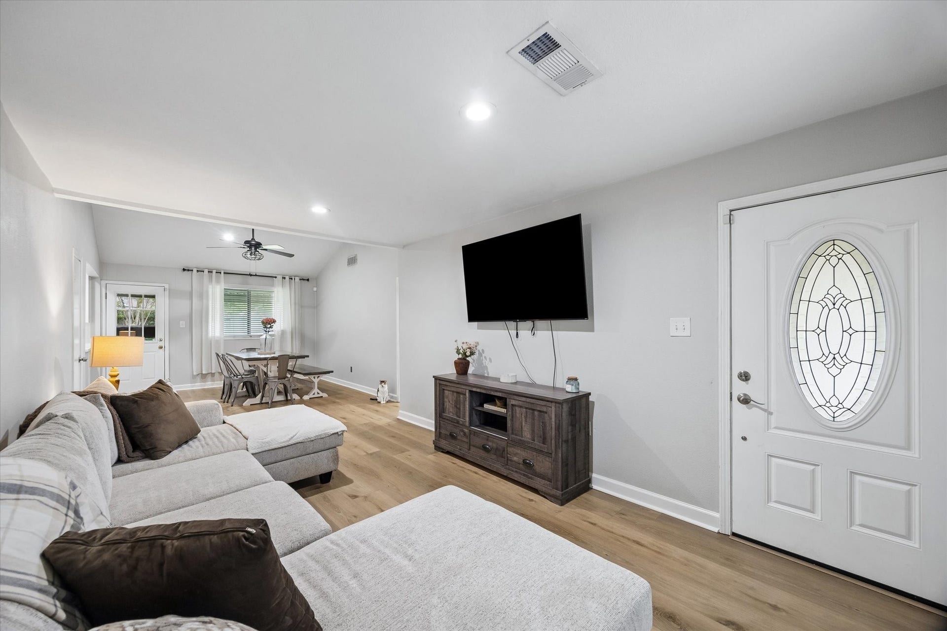210 Brandywyne Drive, Friendswood, TX 77546