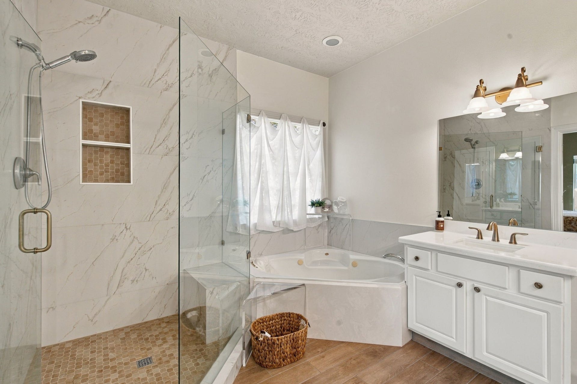 12411 Stallion Court, Magnolia, TX 77354 12411 Stallion Court, Magnolia, TX 77354