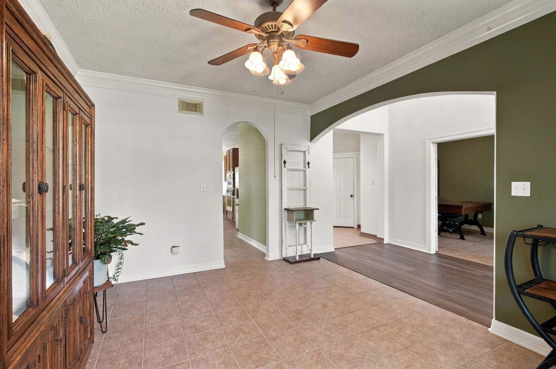 12411 Stallion Court, Magnolia, TX 77354 12411 Stallion Court, Magnolia, TX 77354