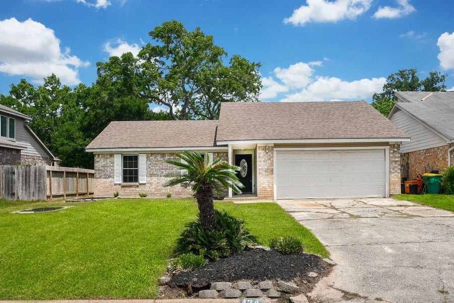 Property photo for 434 Dorsal Way, Crosby, TX