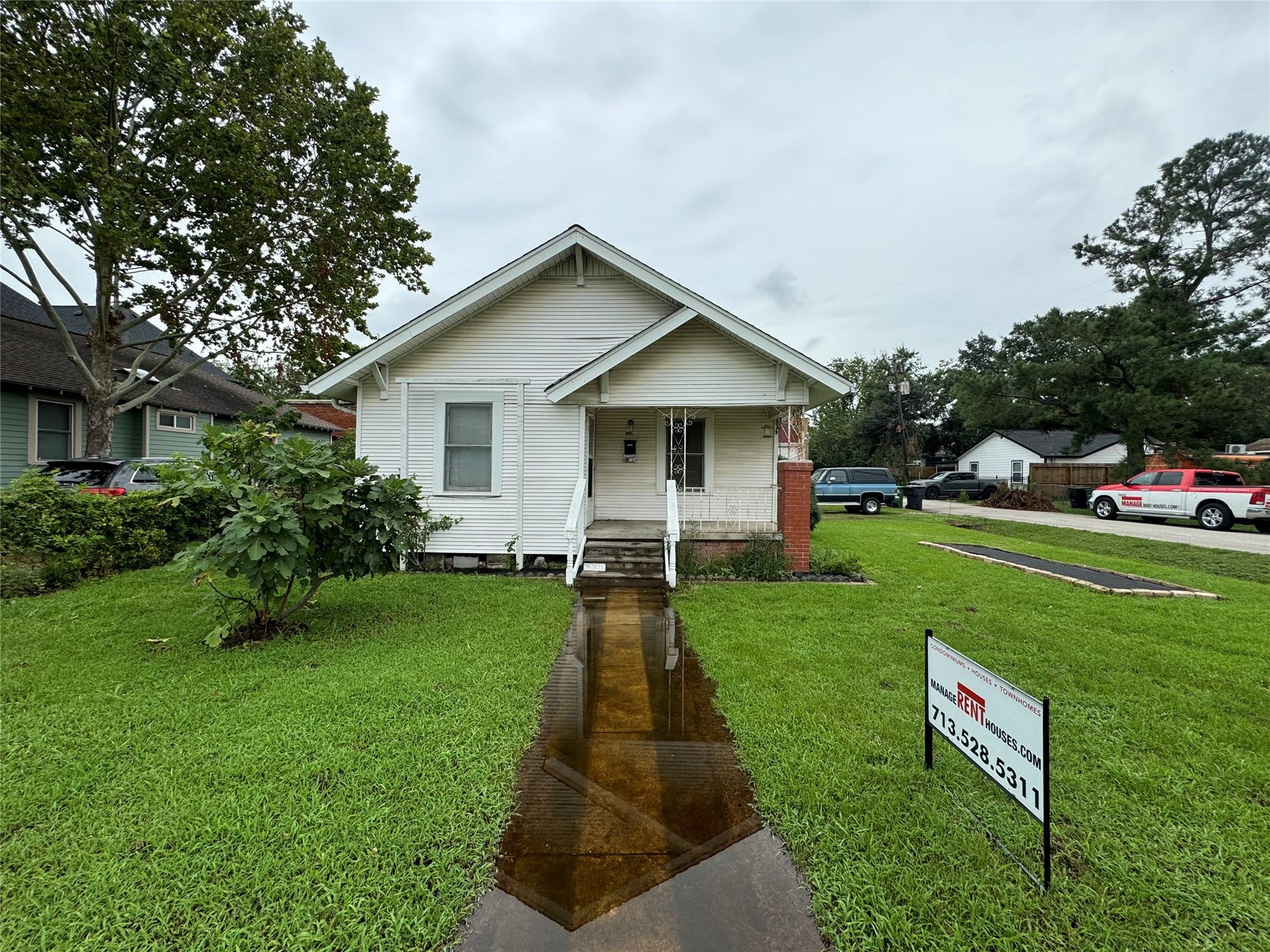 901 W 13th, Houston, TX 77008