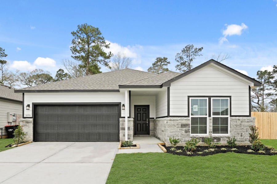 Property photo for 16994 Hazelnut Drive, Conroe, TX